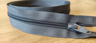 zip tm. šedá 65 cm #5 D